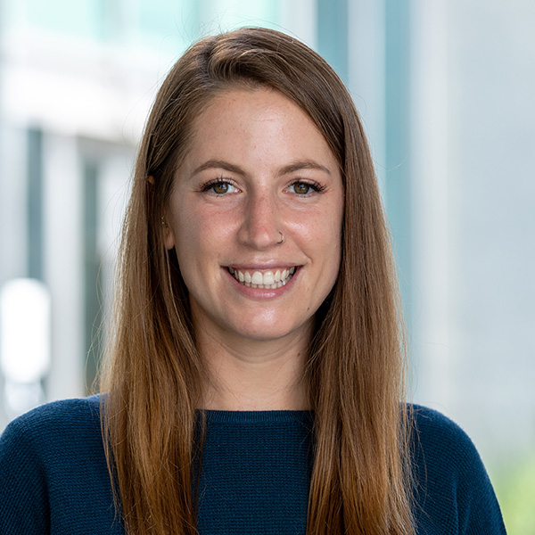 Danielle Grotjahn headshot